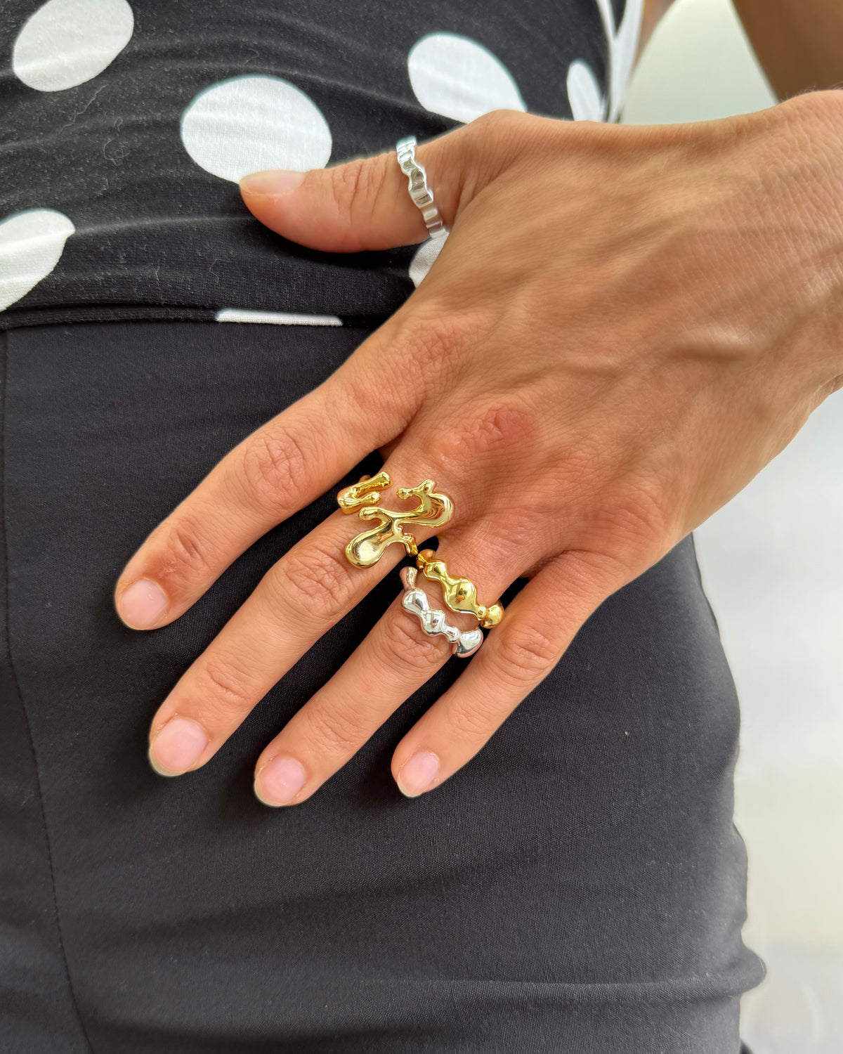 Vespera Gold Ring