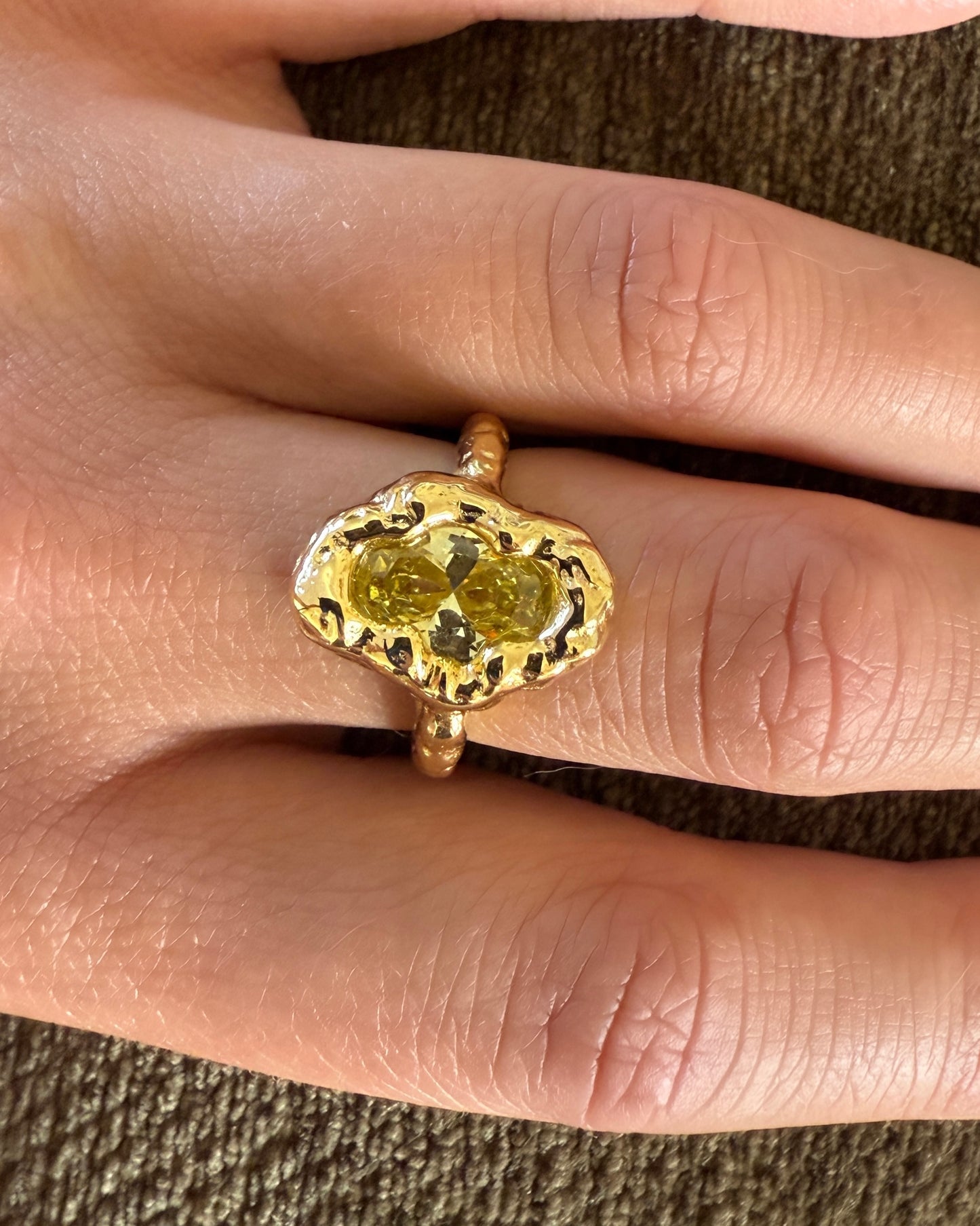 Bossy Gold Ring (pre-order)
