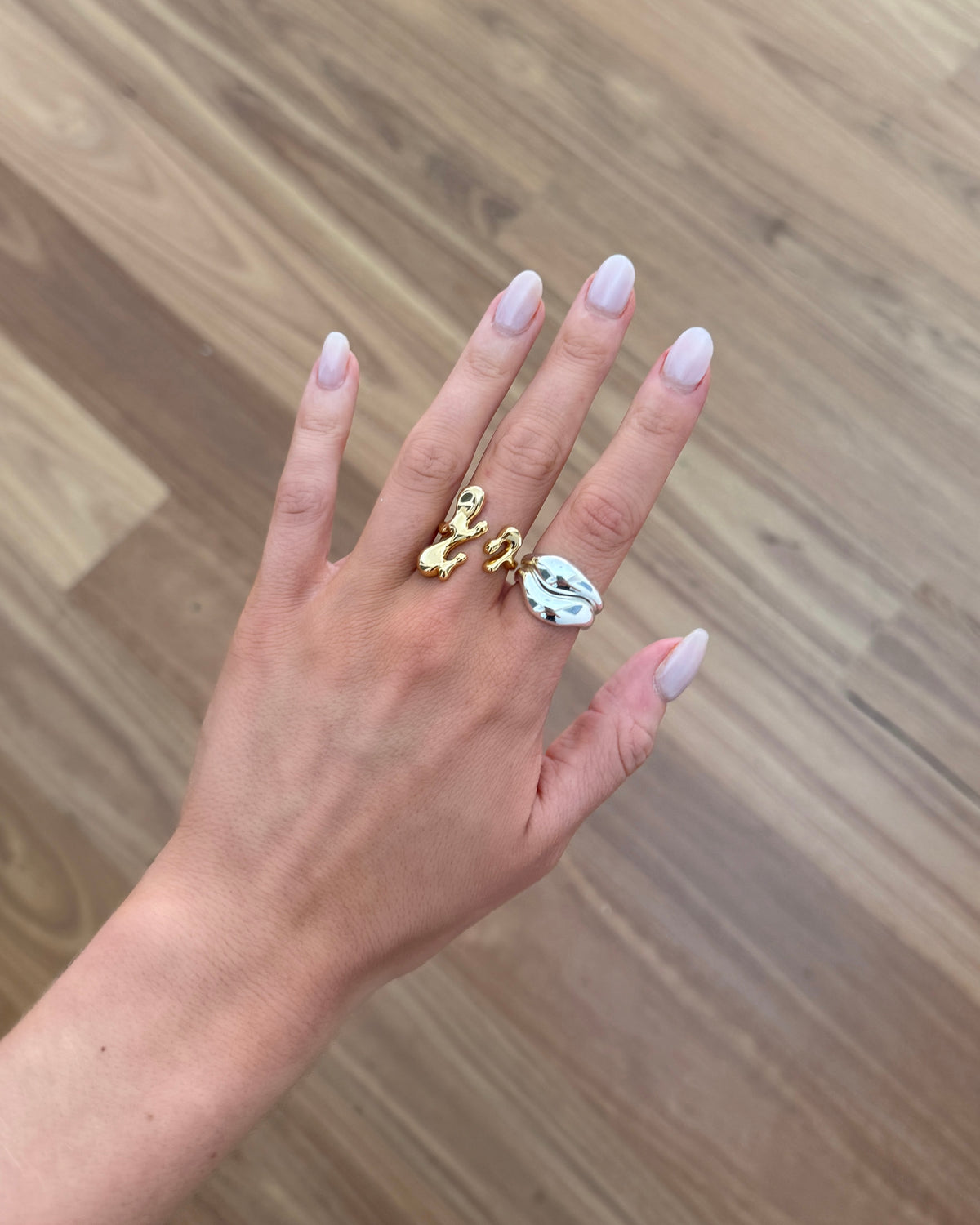 Vespera Gold Ring